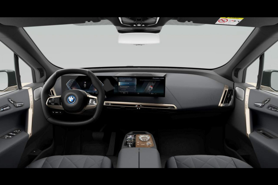 BMW iX M60 - Pano - Bowers & Wilkins - Active Steering - Luchtvering - 112kWh