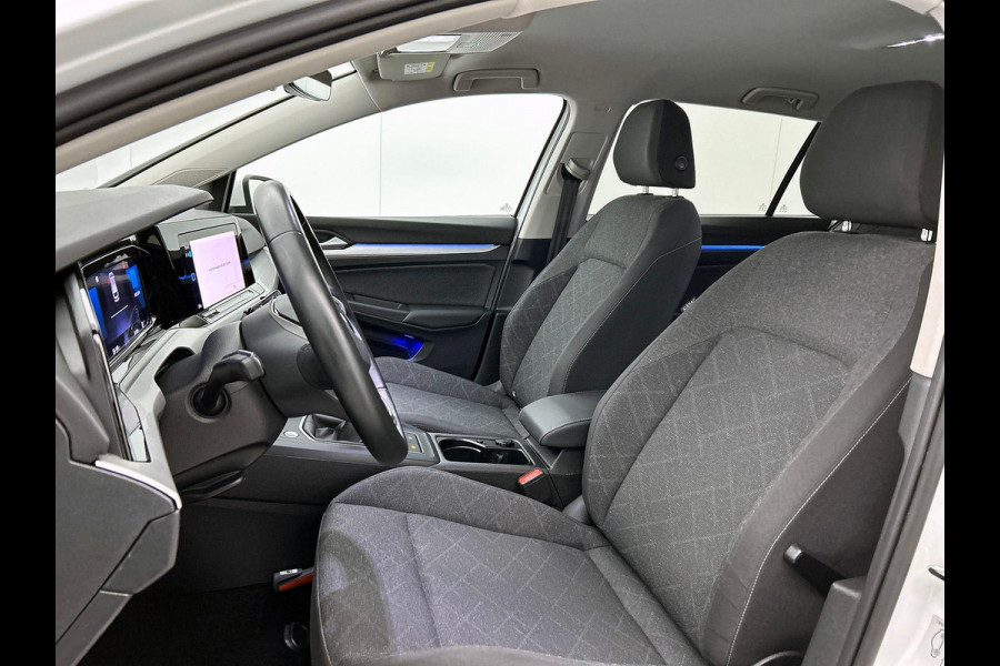 Volkswagen Golf Variant 1.0 TSI Life CARPLAY | AD-CRUISE | VIRTUAL | SFEERVERLICHTING