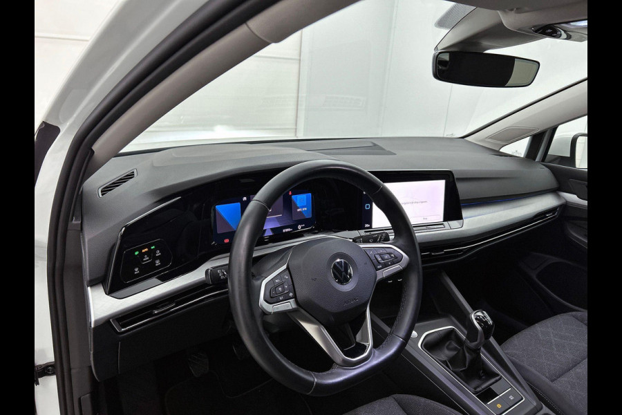 Volkswagen Golf Variant 1.0 TSI Life CARPLAY | AD-CRUISE | VIRTUAL | SFEERVERLICHTING