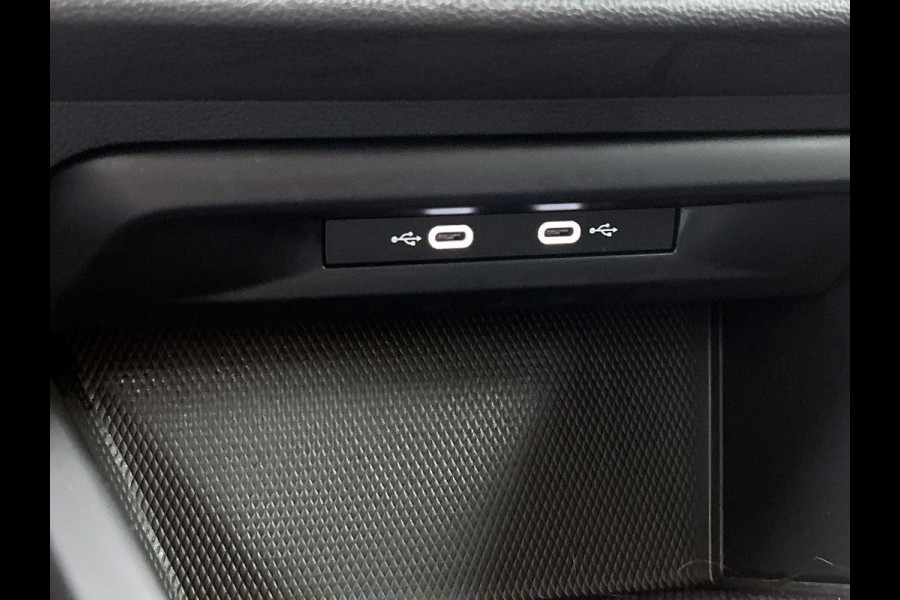 Volkswagen Golf Variant 1.0 TSI Life CARPLAY | AD-CRUISE | VIRTUAL | SFEERVERLICHTING