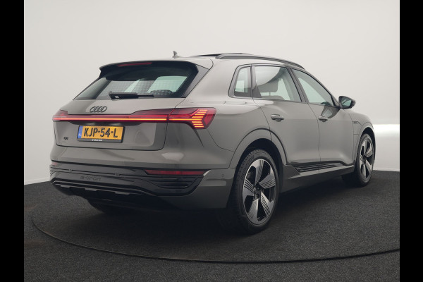Audi Q8 e-tron 55 Quattro Advanced Edition 106 kWh 408pk Dealer O.H. | Luchtvering | Panodak | Adaptive Cruise | Head Up | Bang & Olufsen | Matrix LED | 360 Camera | Lederen Sportstoelen & Stuur Verwarmd | Sfeerverlichting | Apple Carplay | Blis |