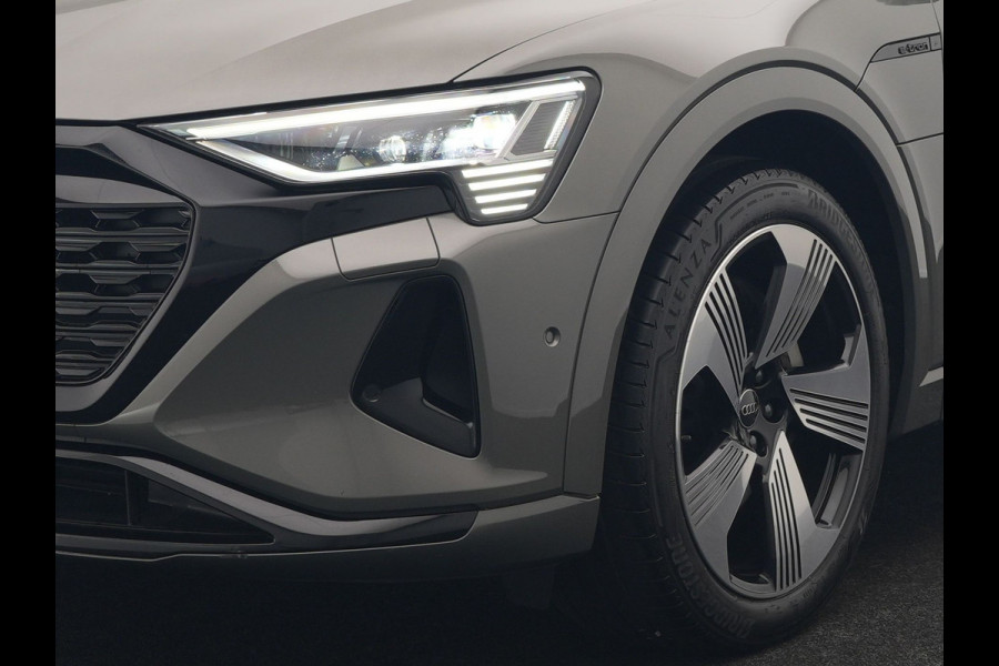Audi Q8 e-tron 55 Quattro Advanced Edition 106 kWh 408pk Dealer O.H. | Luchtvering | Panodak | Adaptive Cruise | Head Up | Bang & Olufsen | Matrix LED | 360 Camera | Lederen Sportstoelen & Stuur Verwarmd | Sfeerverlichting | Apple Carplay | Blis |