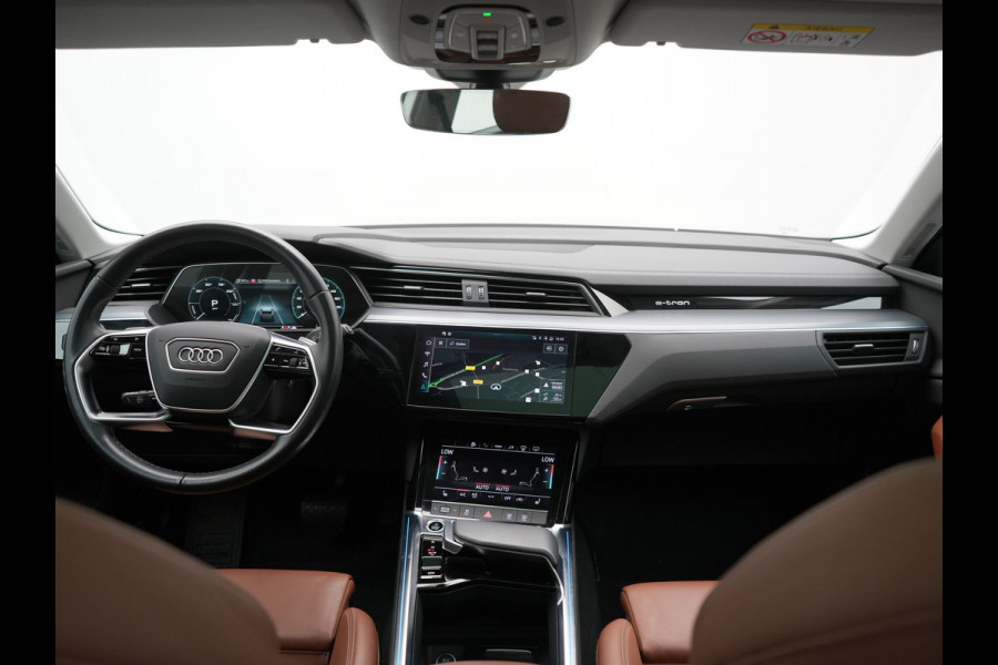 Audi Q8 e-tron 55 Quattro Advanced Edition 106 kWh 408pk Dealer O.H. | Luchtvering | Panodak | Adaptive Cruise | Head Up | Bang & Olufsen | Matrix LED | 360 Camera | Lederen Sportstoelen & Stuur Verwarmd | Sfeerverlichting | Apple Carplay | Blis |