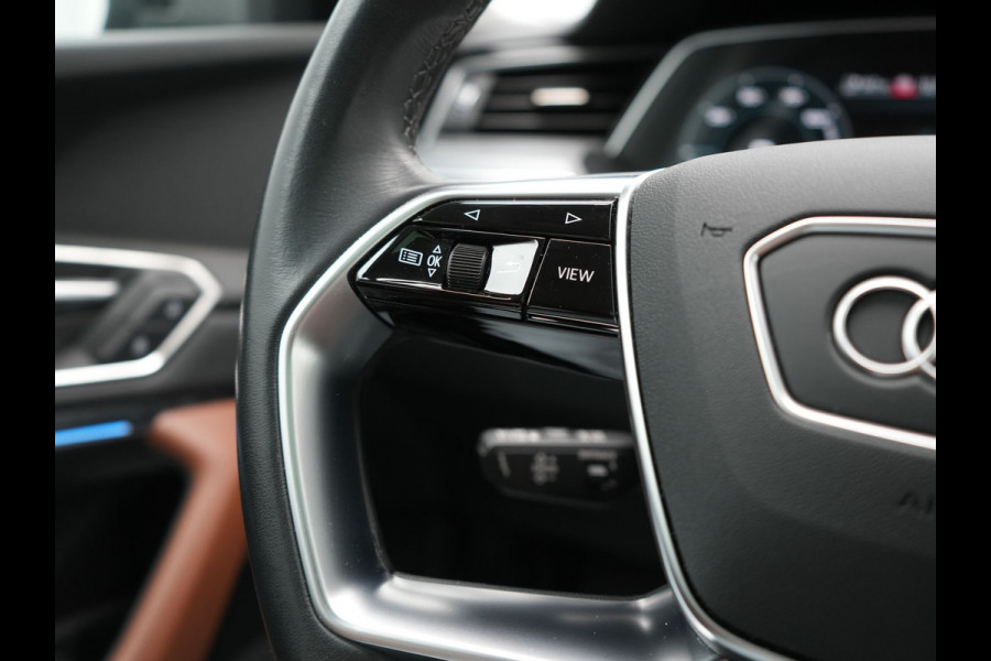 Audi Q8 e-tron 55 Quattro Advanced Edition 106 kWh 408pk Dealer O.H. | Luchtvering | Panodak | Adaptive Cruise | Head Up | Bang & Olufsen | Matrix LED | 360 Camera | Lederen Sportstoelen & Stuur Verwarmd | Sfeerverlichting | Apple Carplay | Blis |