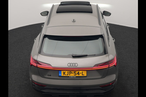 Audi Q8 e-tron 55 Quattro Advanced Edition 106 kWh 408pk Dealer O.H. | Luchtvering | Panodak | Adaptive Cruise | Head Up | Bang & Olufsen | Matrix LED | 360 Camera | Lederen Sportstoelen & Stuur Verwarmd | Sfeerverlichting | Apple Carplay | Blis |