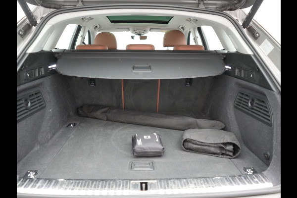 Audi Q8 e-tron 55 Quattro Advanced Edition 106 kWh 408pk Dealer O.H. | Luchtvering | Panodak | Adaptive Cruise | Head Up | Bang & Olufsen | Matrix LED | 360 Camera | Lederen Sportstoelen & Stuur Verwarmd | Sfeerverlichting | Apple Carplay | Blis |