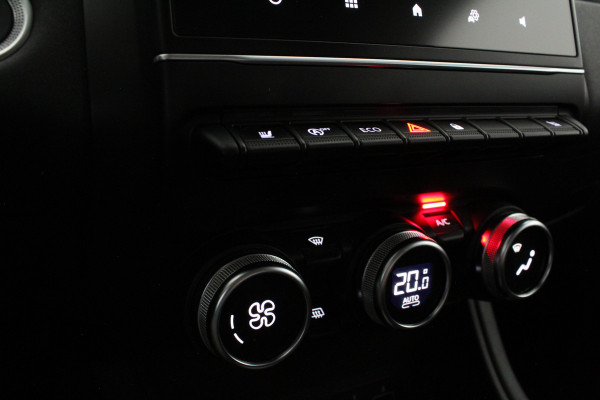 Renault Captur 1.0 TCe 90 equilibre > Trekhaak/stoelverwarming/Navigatie via (Apple CarPlay / Android Auto)