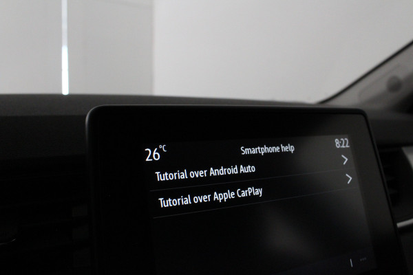 Renault Captur 1.0 TCe 90 equilibre > Trekhaak/stoelverwarming/Navigatie via (Apple CarPlay / Android Auto)