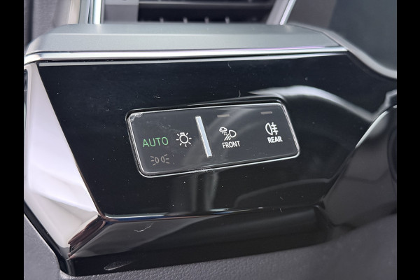 Audi e-tron 55 Quattro Advanced Edition Plus 95kWh Panoramadak Camera Bang&Olufsen® Adap.Cruise Leder+Memory+Verwarmd Apple Carplay Android  Elek.Achterklep Lmv 20" Privacy Glas SOH 87% DAB Led Origineel Nederlandse Auto Dealeronderhouden