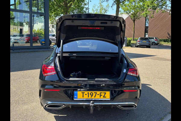 Mercedes-Benz CLA-Klasse 250 e AMG PHEV | SFEERVERLICHTING | WIDESCREEN | AFN. TREKHAAK | STOELVERWARMING | 19 INCH | RIJKLAAR MET 12 MND BOVAG GARANTIE