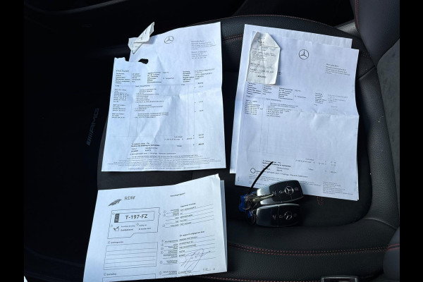 Mercedes-Benz CLA-Klasse 250 e AMG PHEV | SFEERVERLICHTING | WIDESCREEN | AFN. TREKHAAK | STOELVERWARMING | 19 INCH | RIJKLAAR MET 12 MND BOVAG GARANTIE