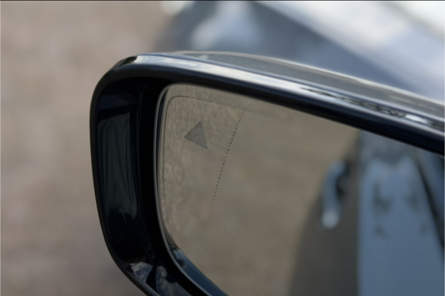 BMW 3 Serie Touring 330e M-Sport Pro | Widescreen | Memory | Camera | Laserlight | Adaptive Cruise
