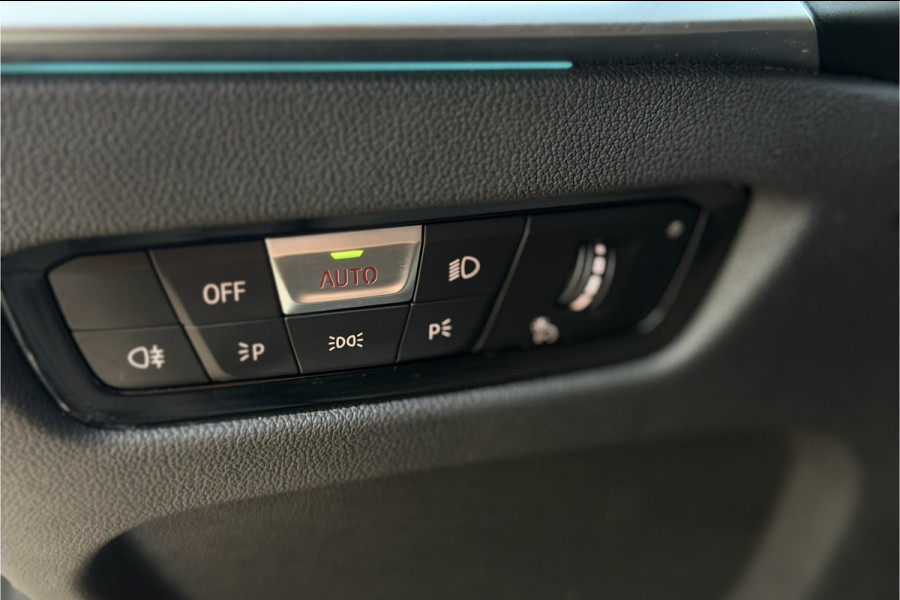 BMW 3 Serie Touring 330e M-Sport Pro | Widescreen | Memory | Camera | Laserlight | Adaptive Cruise
