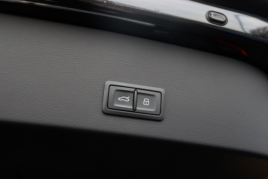 Audi RS6 Performance 4.0 V8 Quattro 605pk **Keramisch/HUD/Pano.dak/ACC/BOSE**