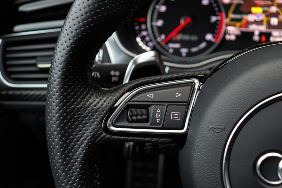 Audi RS6 Performance 4.0 V8 Quattro 605pk **Keramisch/HUD/Pano.dak/ACC/BOSE**