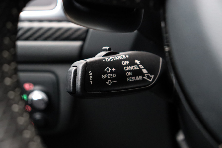 Audi RS6 Performance 4.0 V8 Quattro 605pk **Keramisch/HUD/Pano.dak/ACC/BOSE**