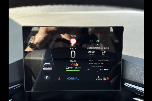 MG Mg4 electric Standard 51 kWh | Apple Carplay/Android Auto, ACC, Climate, PDC, Lichtsensor |