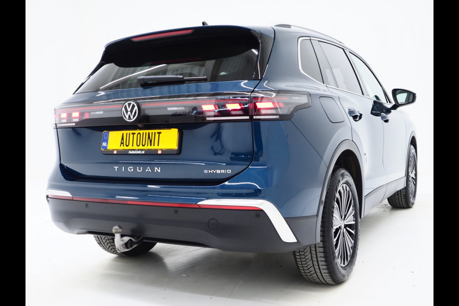 Volkswagen Tiguan 1.5 eHybrid Sport | 5 Jaar Garantie | Leder/Alcantara | Trekhaak | Massage | 360 | Sfeerlicht | Keyless | Adaptive Cruise