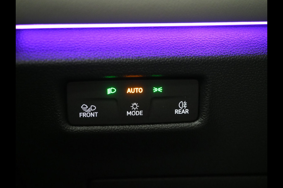 Volkswagen Tiguan 1.5 eHybrid Sport | 5 Jaar Garantie | Leder/Alcantara | Trekhaak | Massage | 360 | Sfeerlicht | Keyless | Adaptive Cruise