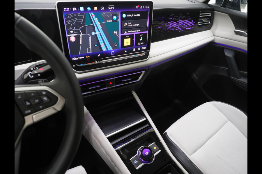 Volkswagen Tiguan 1.5 eHybrid Sport | 5 Jaar Garantie | Leder/Alcantara | Trekhaak | Massage | 360 | Sfeerlicht | Keyless | Adaptive Cruise