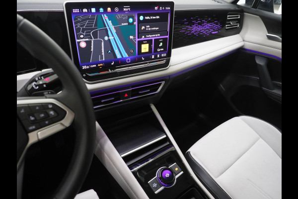 Volkswagen Tiguan 1.5 eHybrid Sport | 5 Jaar Garantie | Leder/Alcantara | Trekhaak | Massage | 360 | Sfeerlicht | Keyless | Adaptive Cruise