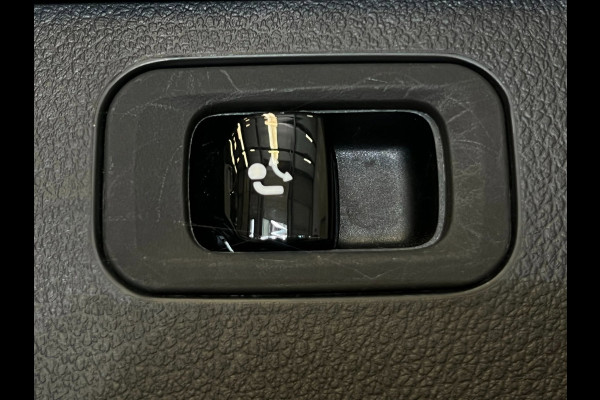 Mercedes-Benz C-Klasse Estate 200 / AMG / Pano / 1e eig / BTW