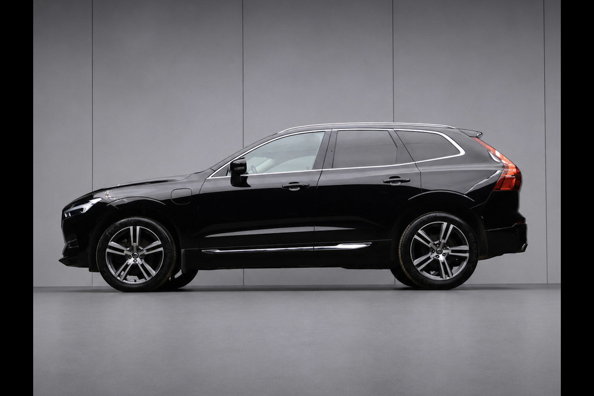 Volvo XC60 2.0 T8 Twin Engine AWD Inscription Sport (PANORAMADAK,NAVI,CAMERA,STOELVERWARMING,LED,GETINT,SPORTSTOELEN,LM VELGEN)