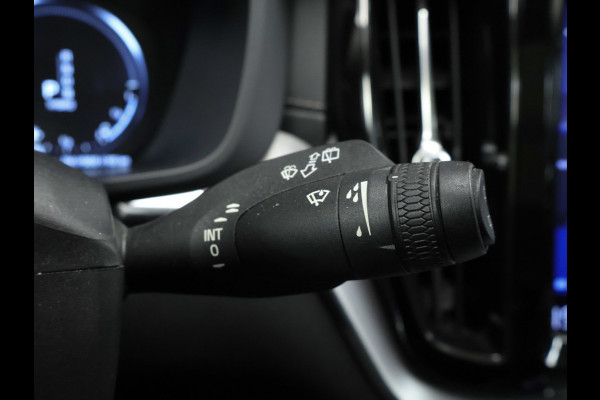 Volvo XC60 2.0 T8 Twin Engine AWD Inscription Sport (PANORAMADAK,NAVI,CAMERA,STOELVERWARMING,LED,GETINT,SPORTSTOELEN,LM VELGEN)