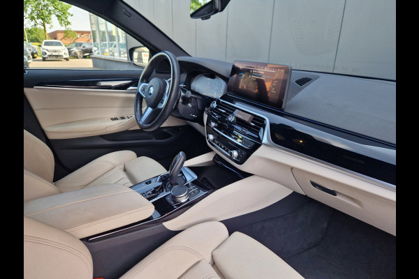 BMW 5 Serie Touring 530e SOH 87% BMW garantie t/m 2028!