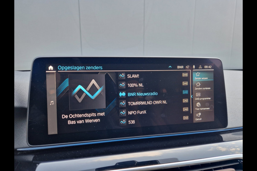 BMW 5 Serie Touring 530e SOH 87% BMW garantie t/m 2028!