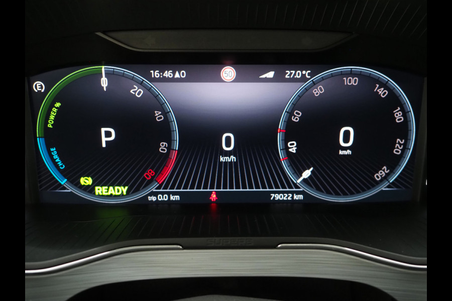 Škoda Superb Combi 1.4 TSI iV 218PK | Leder | Trekhaak | Memory | Virtual | Camera | Adaptive Cruise | Carplay