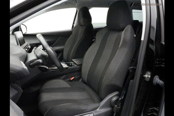 Peugeot 5008 1.2 PureTech Allure Avantage 7-zits (APPLE CARPLAY,LED VERLICHTING,CAMERA,DIGITAAL DISPLAY,PARKEERSENSOREN,LM-VELGEN)