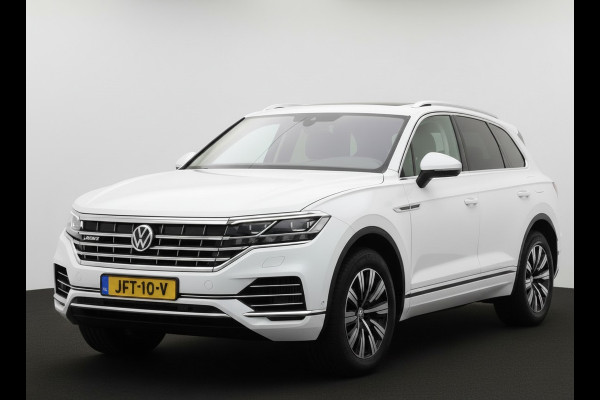 Volkswagen Touareg 3.0 TSi eHybrid ATMOSPHERE 4MOTION TREKHAAK/HEAD-UP/PANORAMADAK 1E EIG