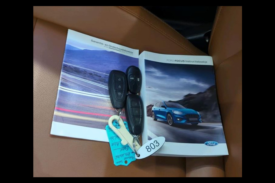 Ford FOCUS Wagon 1.5 Automaat 150PK Active X Business / Trekhaak / Leder / Standkachel / B&O Radio / Pdc+Camera /