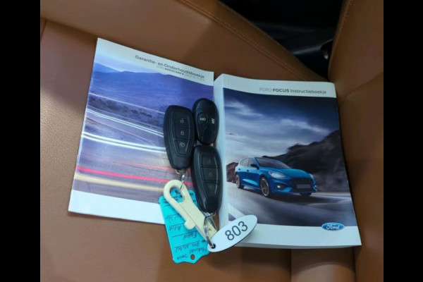 Ford FOCUS Wagon 1.5 Automaat 150PK Active X Business / Trekhaak / Leder / Standkachel / B&O Radio / Pdc+Camera /