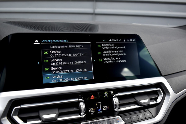 BMW 3 Serie 330e M Sport Individual | 19'' Wielen | Lederen Bekleding | CarPlay | Audio Media Pack | 1e Eigenaar |