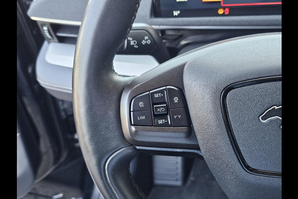 Ford Mustang Mach-E RWD 75 kWh Leder | Stoelverwarming | Adaptive cruise control | Dodehoekdetectie | Camera | Full led etc.