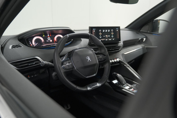 Peugeot 5008 1.6 PureTech 180 EAT8 GT Pack | COMPLEET! | Schuif-/Kanteldak | 360 Camera | Trekhaak | Focal Premium Audio