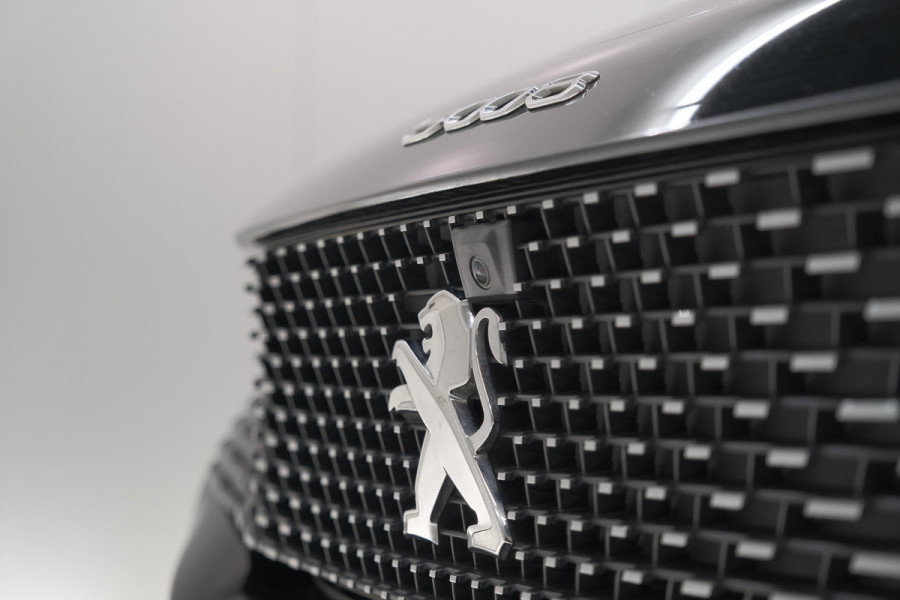 Peugeot 5008 1.6 PureTech 180 EAT8 GT Pack | COMPLEET! | Schuif-/Kanteldak | 360 Camera | Trekhaak | Focal Premium Audio