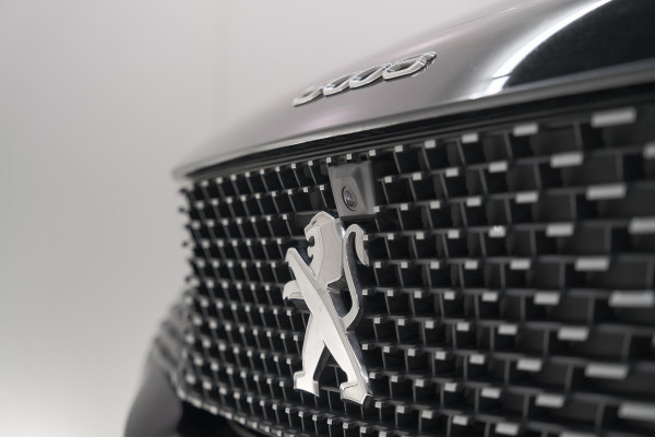 Peugeot 5008 1.6 PureTech 180 EAT8 GT Pack | COMPLEET! | Schuif-/Kanteldak | 360 Camera | Trekhaak | Focal Premium Audio