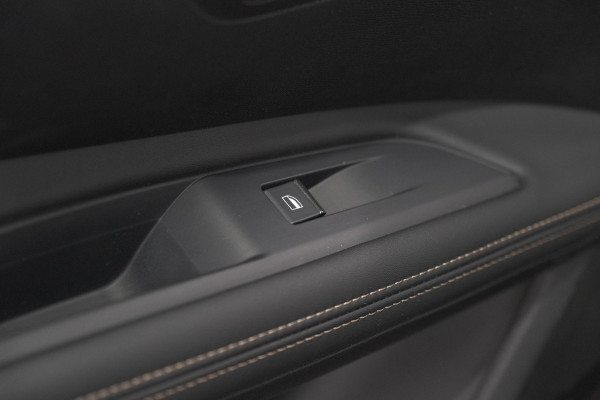 Peugeot 5008 1.6 PureTech 180 EAT8 GT Pack | COMPLEET! | Schuif-/Kanteldak | 360 Camera | Trekhaak | Focal Premium Audio