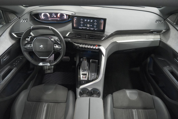 Peugeot 5008 1.6 PureTech 180 EAT8 GT Pack | COMPLEET! | Schuif-/Kanteldak | 360 Camera | Trekhaak | Focal Premium Audio