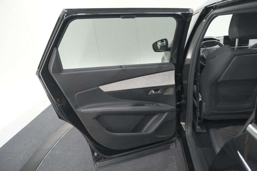 Peugeot 5008 1.6 PureTech 180 EAT8 GT Pack | COMPLEET! | Schuif-/Kanteldak | 360 Camera | Trekhaak | Focal Premium Audio