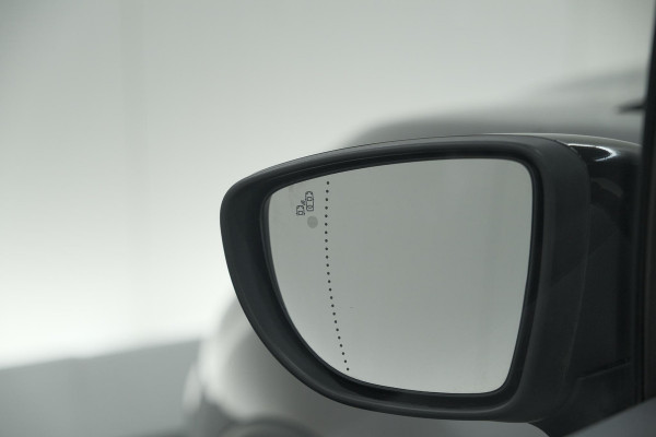 Renault Captur TCe 150 EDC Intens | Camera | Dodehoekdetectie | Navigatie | Easy Life Pack