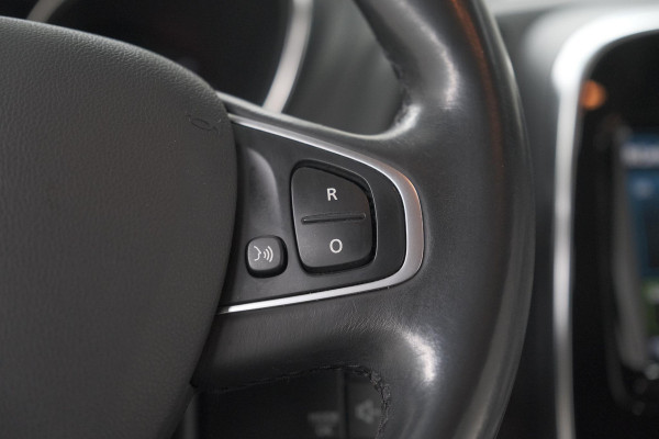 Renault Captur TCe 150 EDC Intens | Camera | Dodehoekdetectie | Navigatie | Easy Life Pack