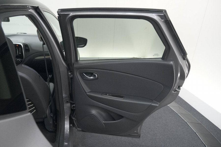 Renault Captur TCe 150 EDC Intens | Camera | Dodehoekdetectie | Navigatie | Easy Life Pack