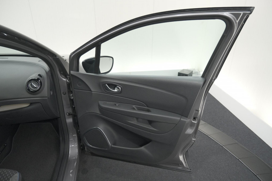 Renault Captur TCe 150 EDC Intens | Camera | Dodehoekdetectie | Navigatie | Easy Life Pack
