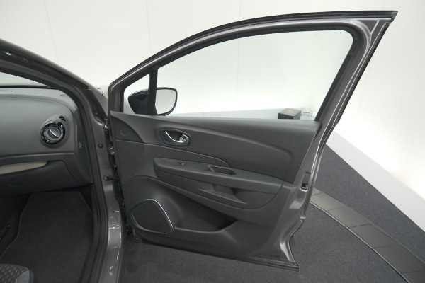 Renault Captur TCe 150 EDC Intens | Camera | Dodehoekdetectie | Navigatie | Easy Life Pack