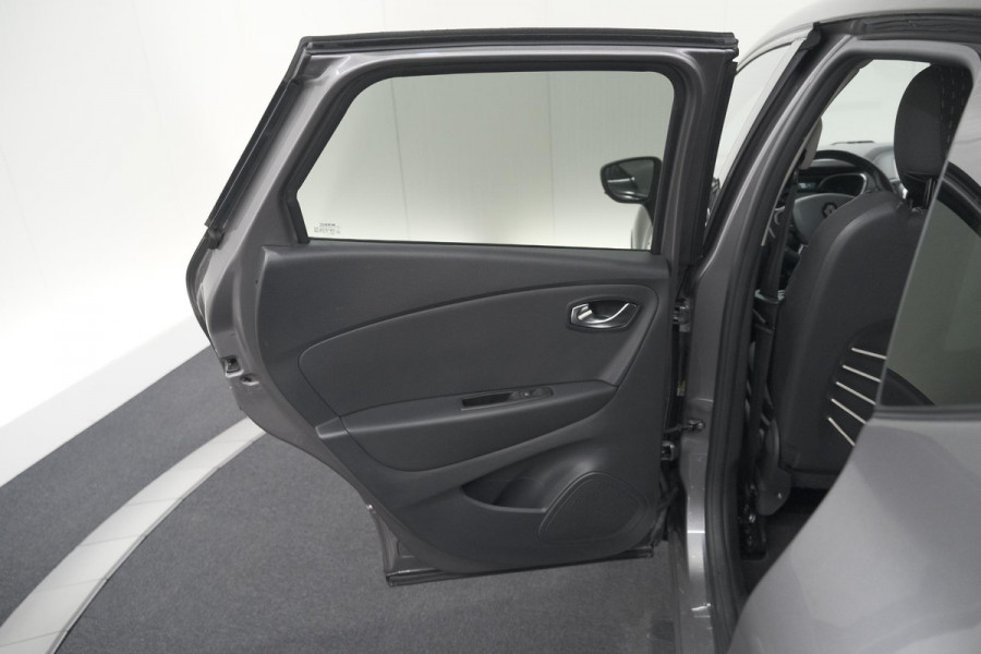 Renault Captur TCe 150 EDC Intens | Camera | Dodehoekdetectie | Navigatie | Easy Life Pack