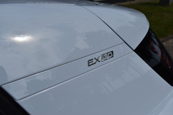 Volvo EX30 Extended Range 272PK Core 69 kWh | All season | Stoelverwarming | Stuurverwarming | ACC | BLIS |